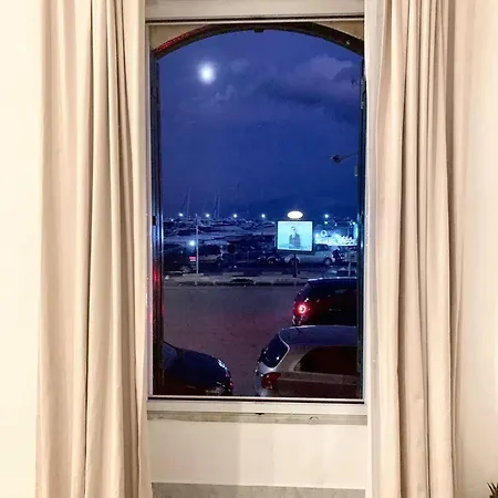 Spacious In With Sea And Views Apartment *