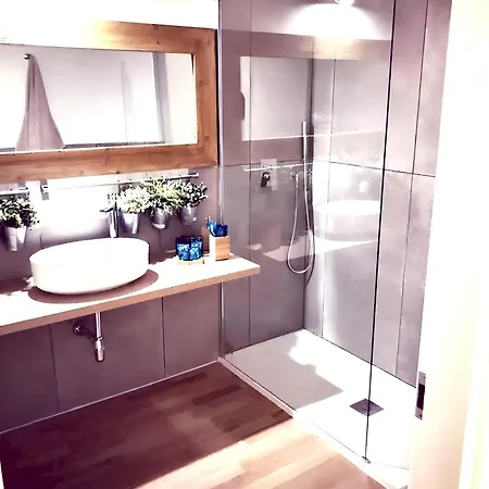 Spacious In With Sea And Views *