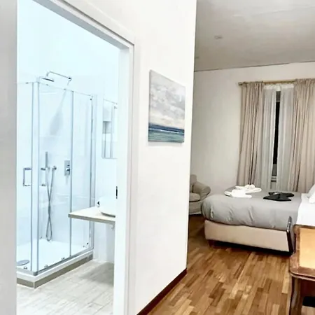 Spacious In With Sea And Views Naples