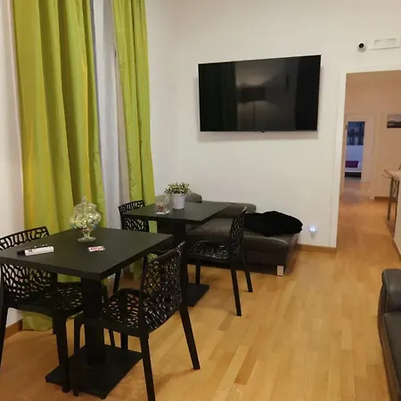 Spacious In With Sea And Views