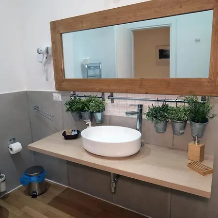 Apartmán Spacious In With Sea And Views